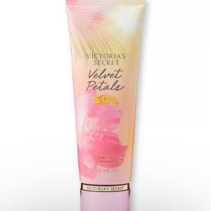 لوسیون بدن معطر ویکتوریا سکرت مدل Velvet Petals Sol 236 میل